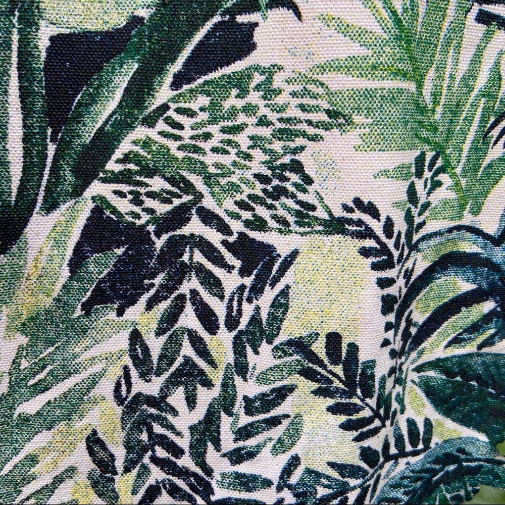 Botanical Pom Pom Tote With Inside Pocket Gift - Picture 9 of 11